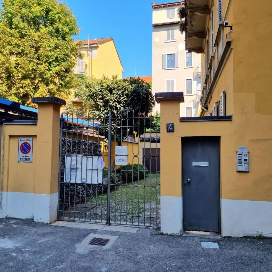 Casa Premuda, Milan